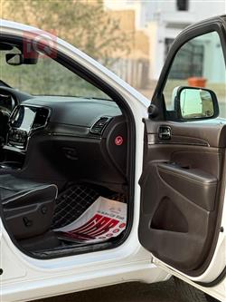 جيب جراند شيروكي